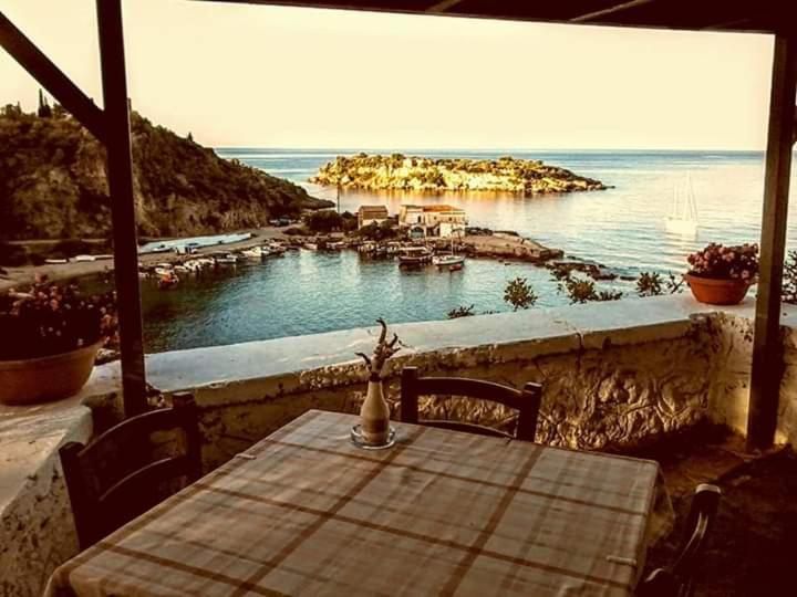 Sea And Sun Apartments 303 Ιδιωτικό Διαμέρισμα Kardamíli Kültér fotó